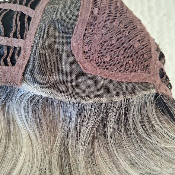 womens heat friendly wig Belle Tress - Picture 4 of 5